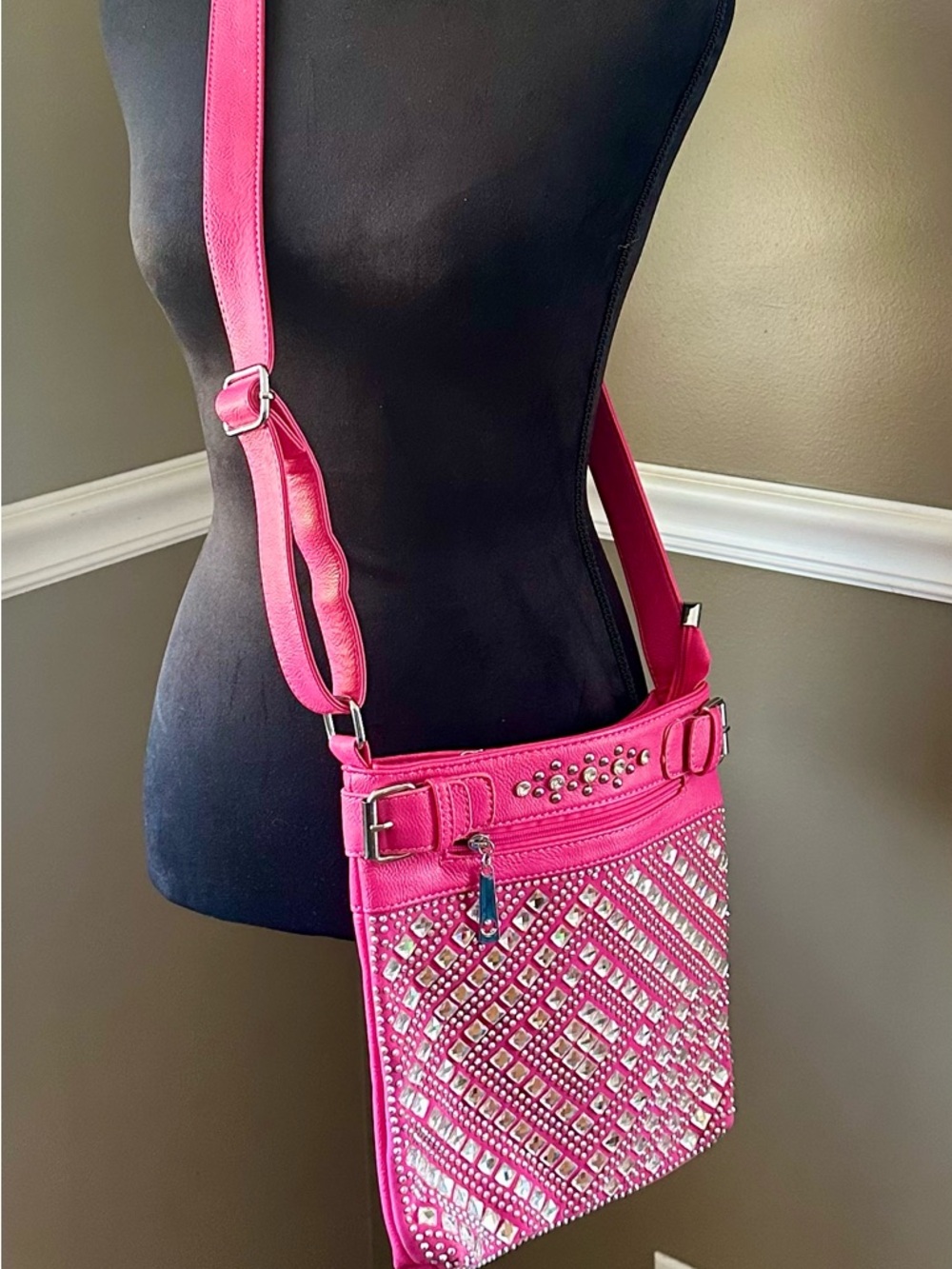 Rhinestone Studded Hot Pink Crossbody Bag - Fashionable Women's Bag - Picture 3 of 6